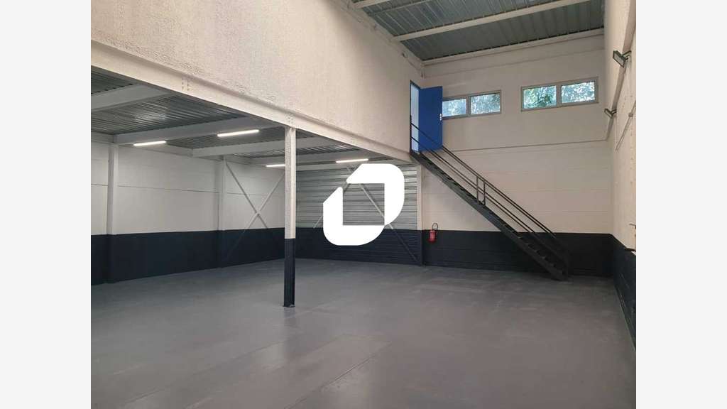 A louer Local d'activité 368m² Orly