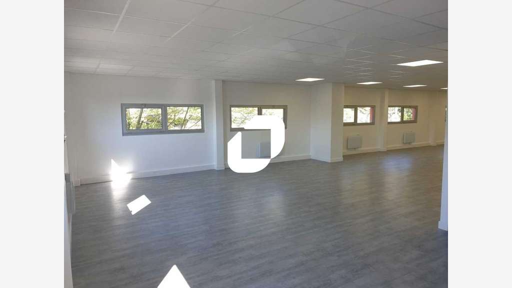 A louer Local d'activité 368m² Orly