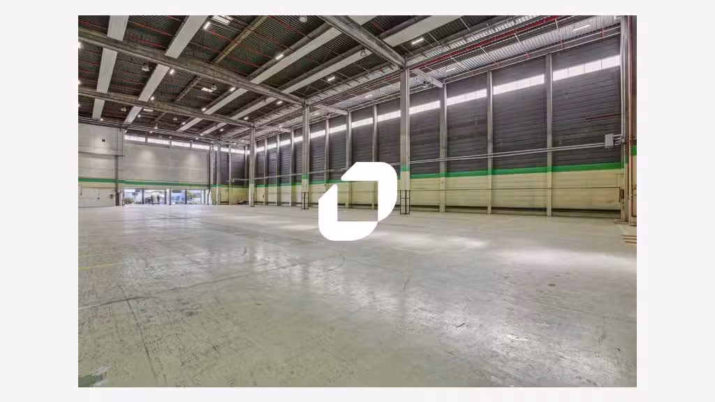 A louer Local d'activité 2026m² Orly