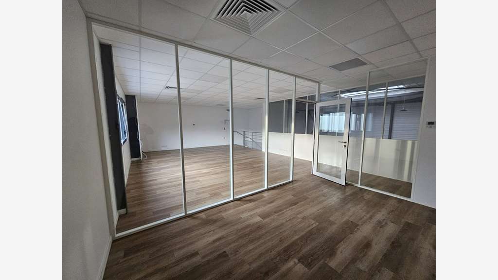 A louer local d'activité neuf de 240m² à Nantes