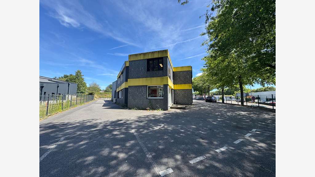 A louer local d'activité 170m² centre com Orvault