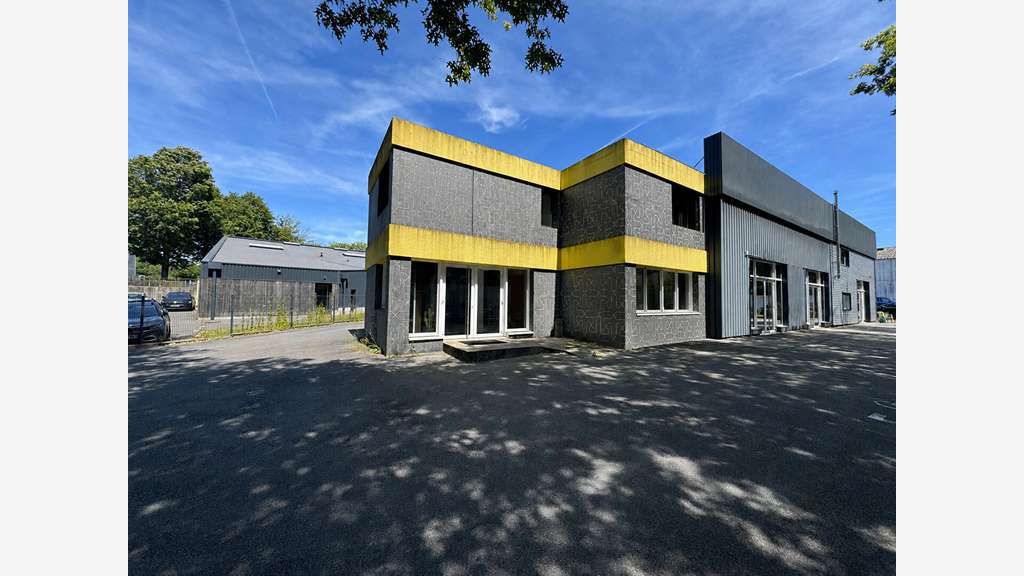 A louer local d'activité 170m² centre com Orvault