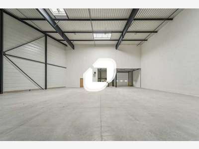 A louer Local d'activité 965m² Osny
