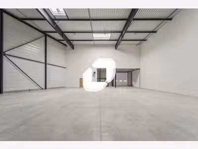 A louer Local d'activité 965m² Osny