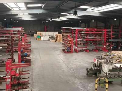 Location Locaux d'activités - Entrepôts à Oudalle