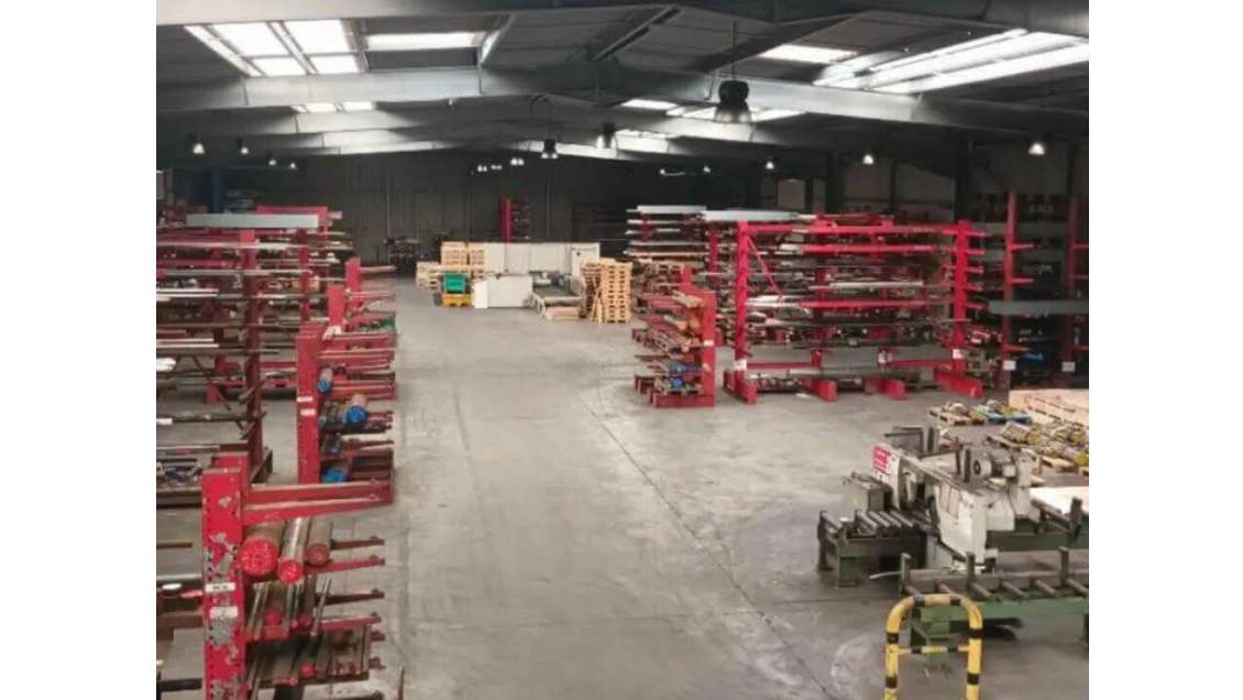 Local d'activité atelier 2176m² à louer à Oudalle