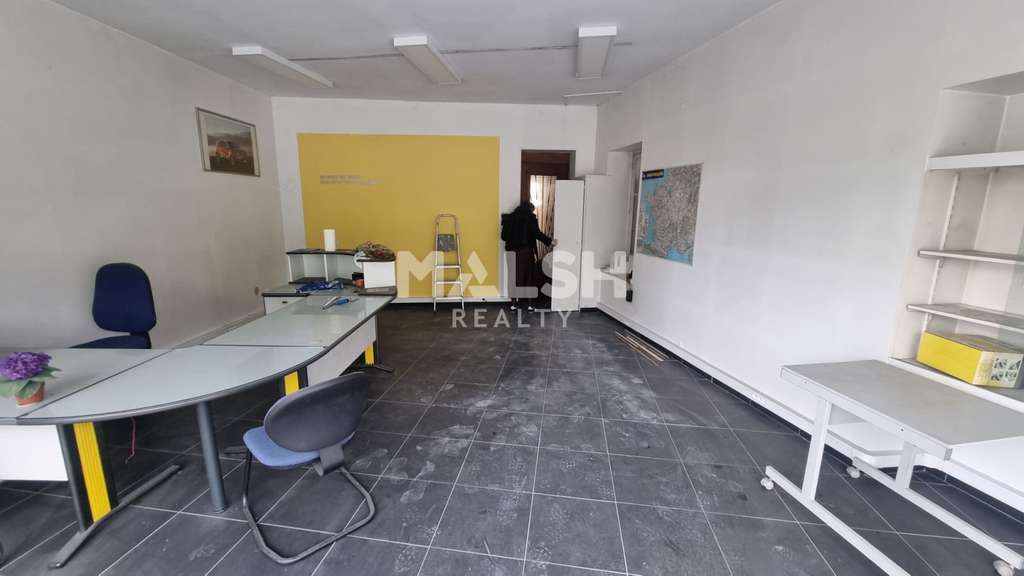 Local d'activités à louer 620m² à Oullins