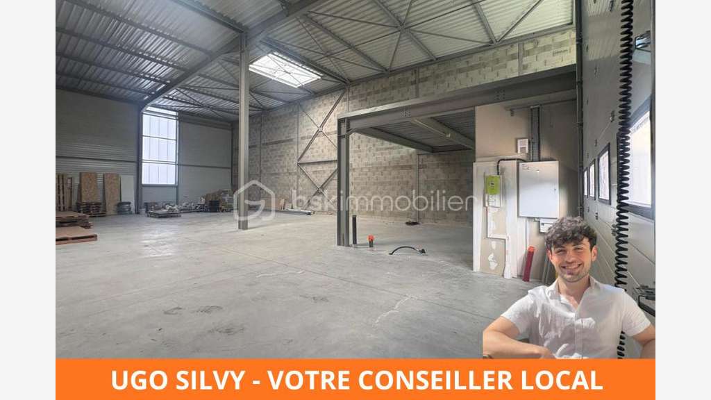 A louer local d'activité neuf de 350m² à Oullins