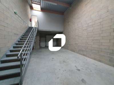 Location Locaux d'activités - Entrepôts à Ozoir-la-Ferrière