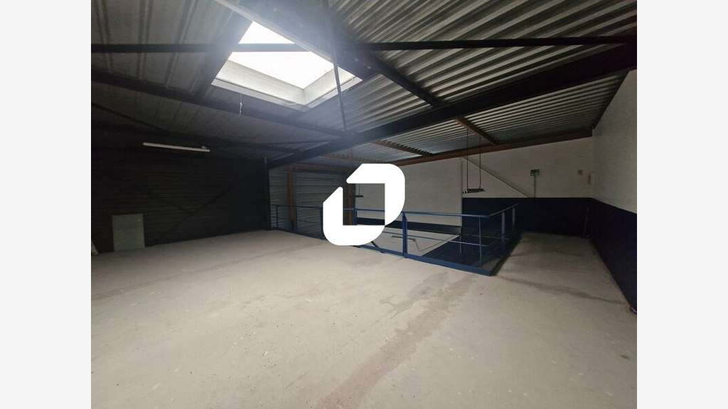 A louer Local d'activité 443m² Ozoir la ferriere