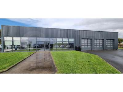 Location Locaux d'activités - Entrepôts à Pacé