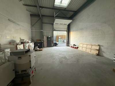 Location Locaux d'activités - Entrepôts à Pacé