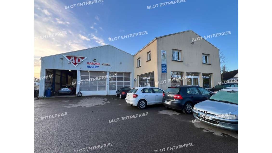 A louer local d'activités de 850m² à Pacé