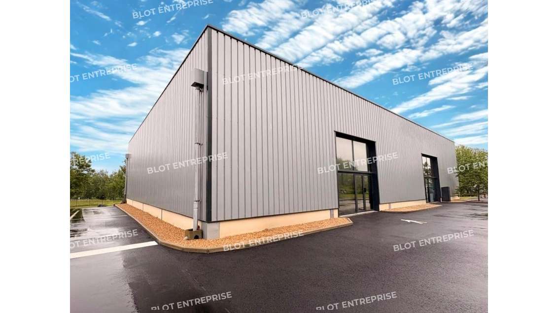 A louer local professionnel 240m² à Paimpol