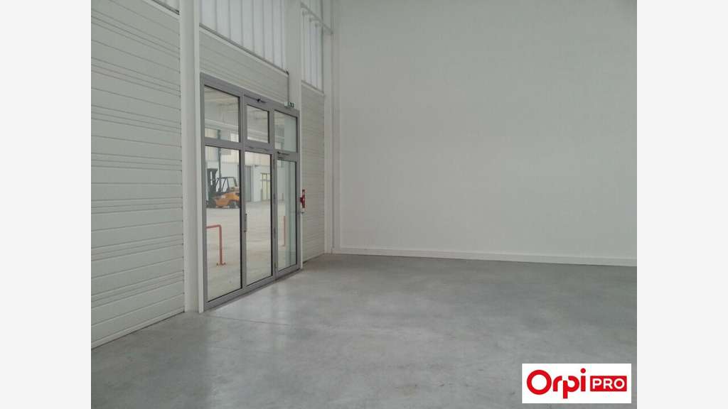 A louer local d'activités de 293m² à Palaiseau