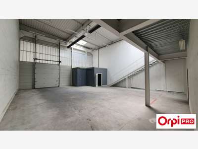 A louer local d'activités de 293m² à Palaiseau