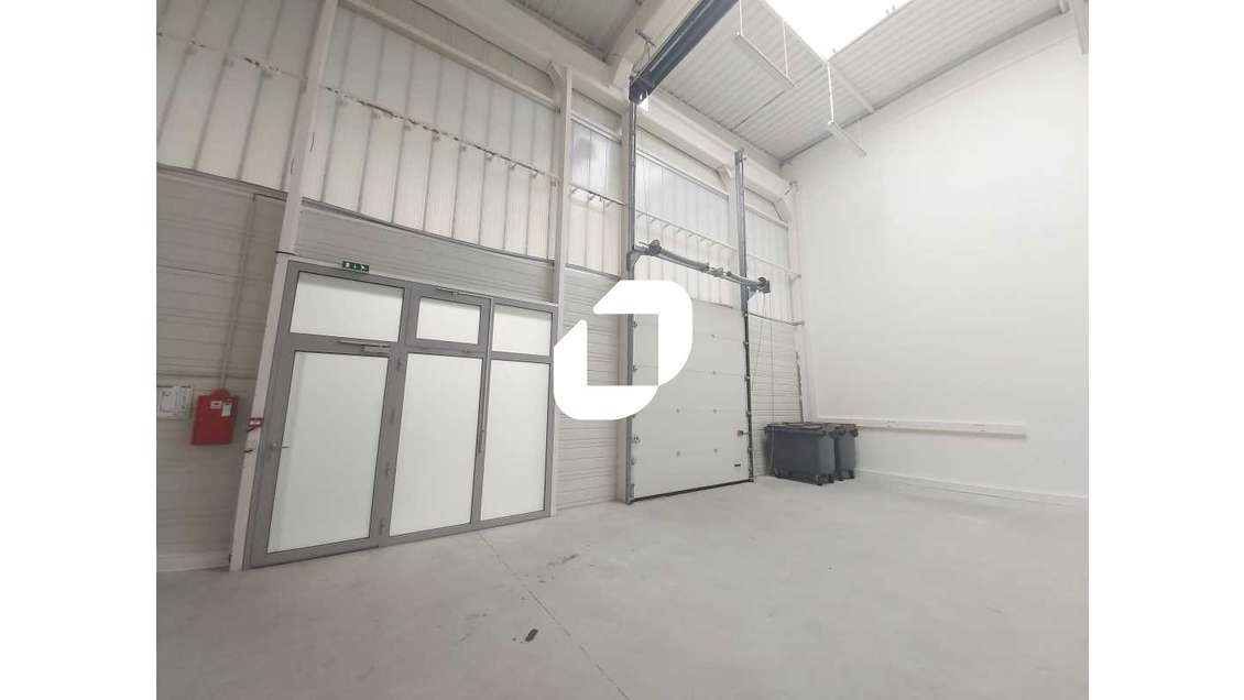 A louer Local d'activité 292m² Palaiseau