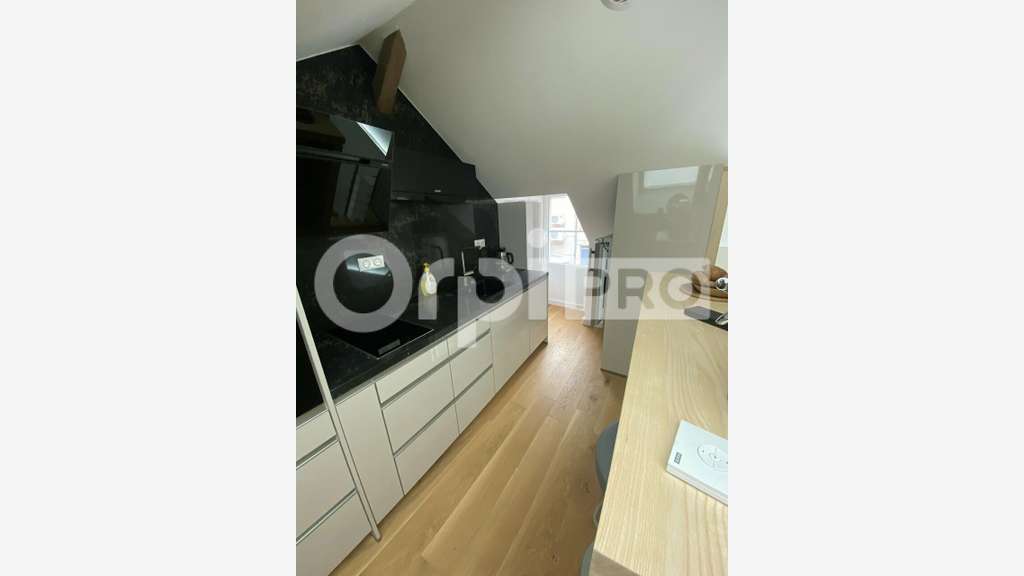 A louer local d'activité 62m² Palaiseau centre PMR