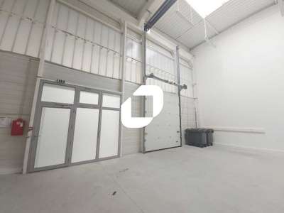 Location Locaux d'activités - Entrepôts à Palaiseau