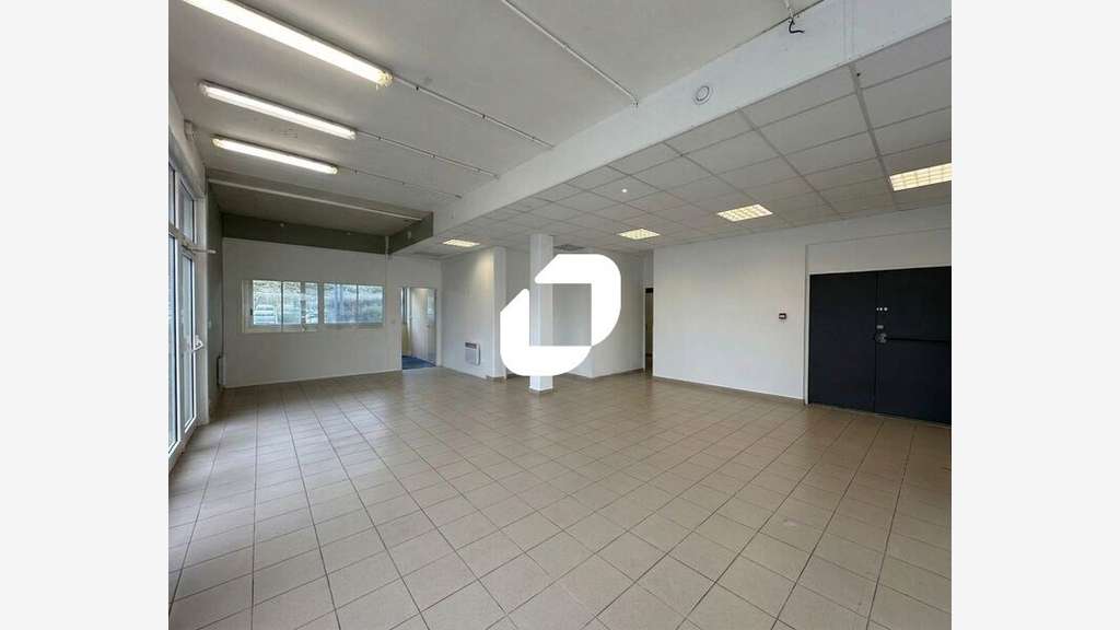 A louer Local d'activité 156m² Palaiseau