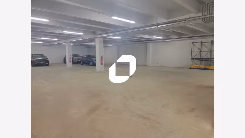 A louer Local d'activité 669m² Palaiseau