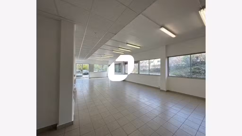 A louer Local d'activité 156m² Palaiseau