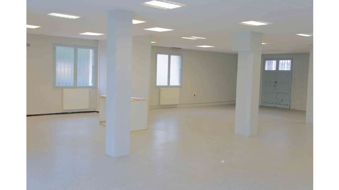 À louer local d'activités 300m² à Pamiers 