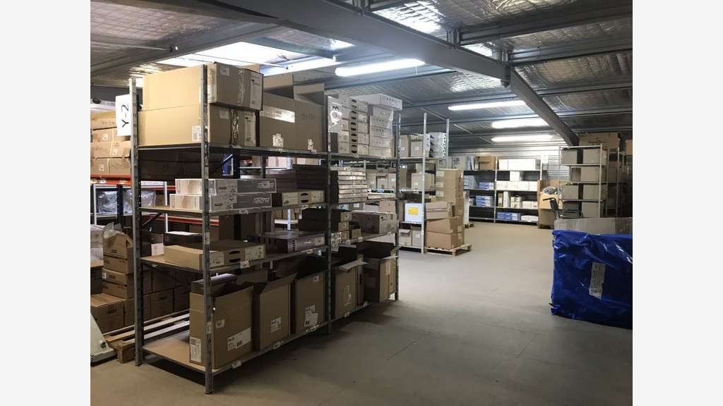 A louer entrepôt 2058m² sur terrain 7000m² Pamiers