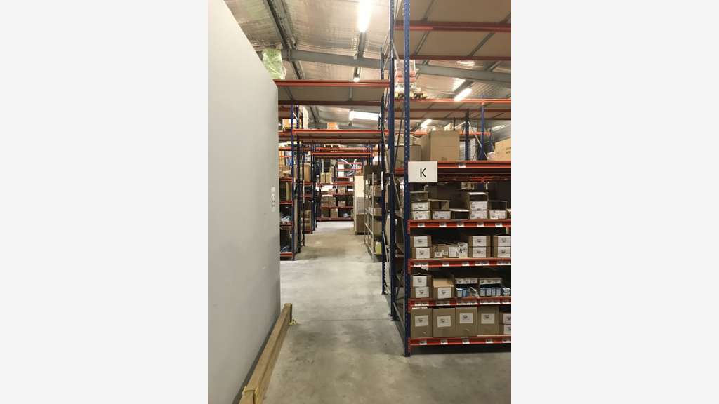 A louer entrepôt 2058m² sur terrain 7000m² Pamiers