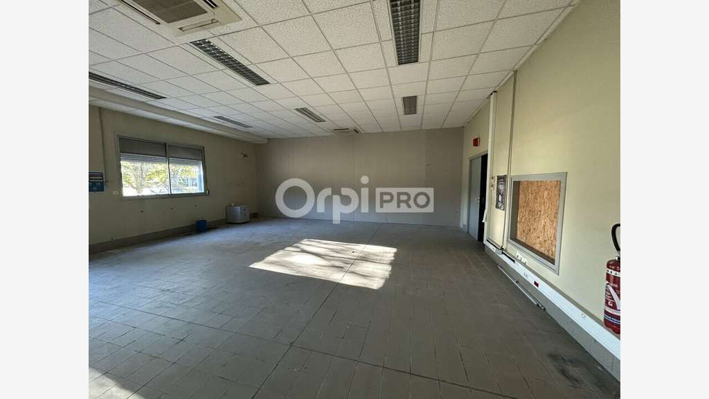 À louer  Local professionnel 508 m² - Panazol