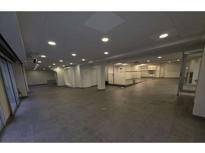 Location Locaux commerciaux - Boutiques à Paris 10e