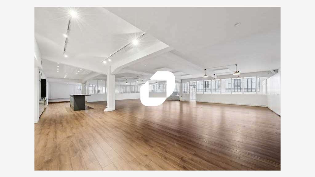 A louer Local d'activité 2761m² Paris