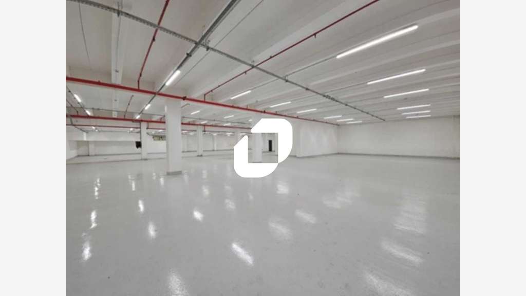 A louer Local d'activité 9155m² Paris
