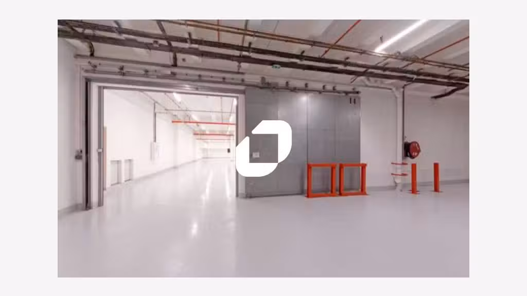 A louer Local d'activité 3992m² Paris