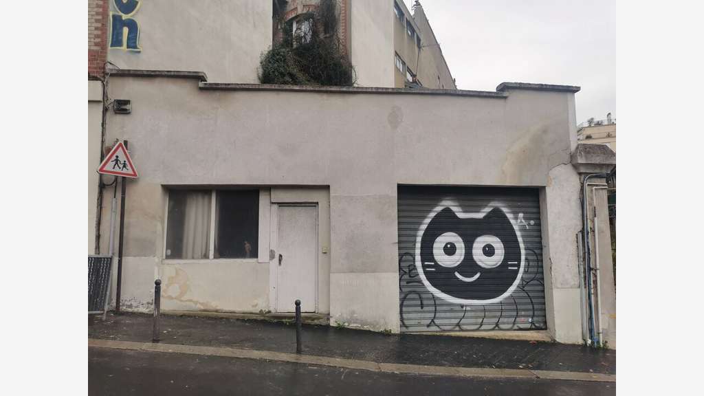 Entrepôt 91m² à louer à Paris 19ème