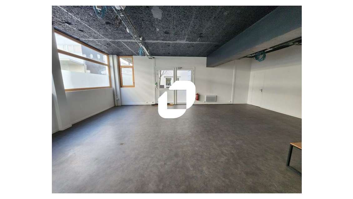A louer Local d'activité 150m² Paris