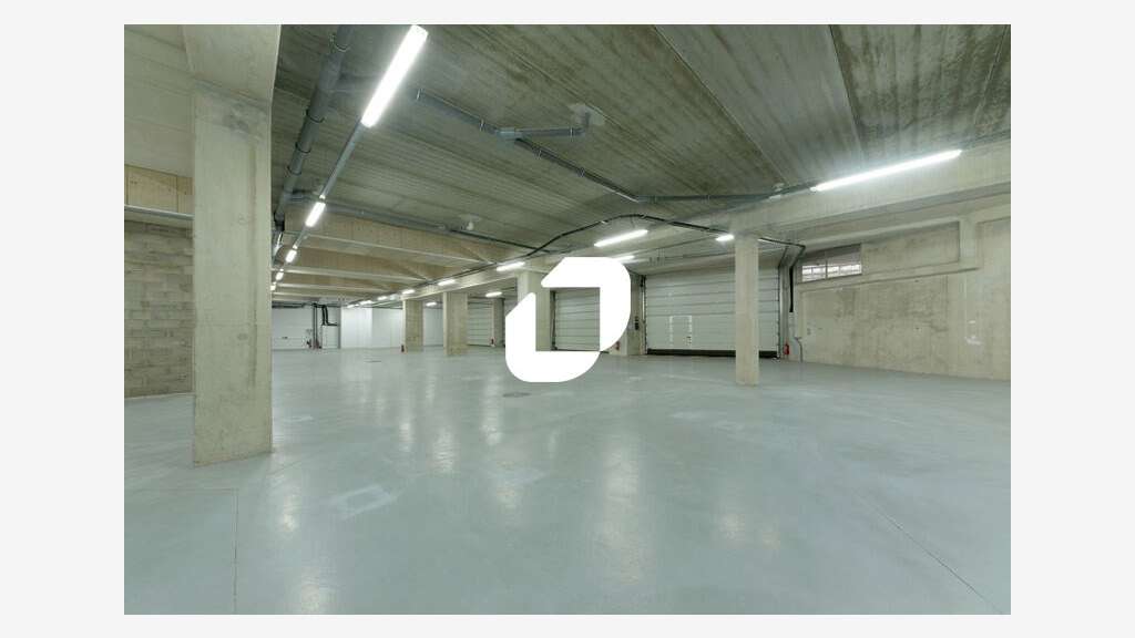 A louer Local d'activité 1078m² Paris