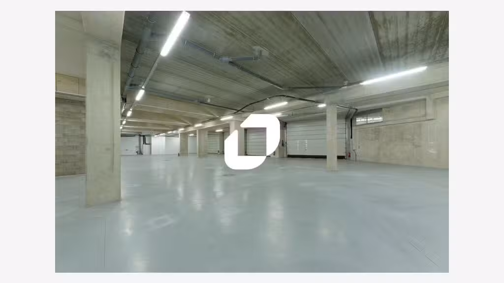 A louer Local d'activité 1078m² Paris