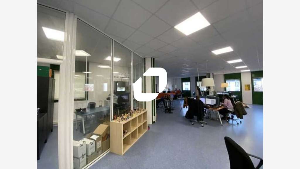 A louer Local d'activité 210m² Paris