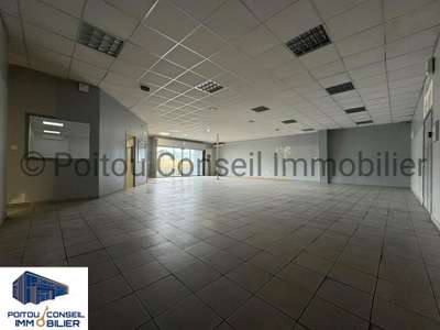 Location Locaux d'activités - Entrepôts à Parthenay