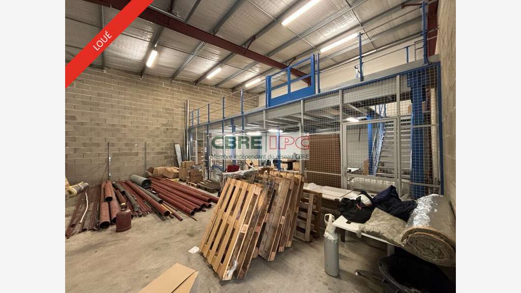 Location local d'activités 216m² au Nord de Pau