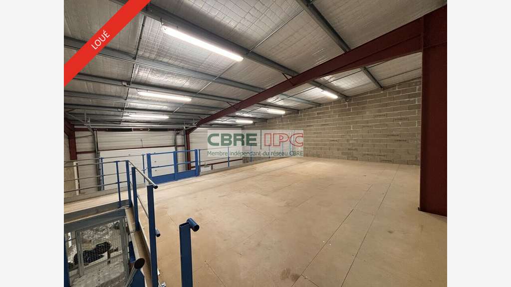 Location local d'activités 216m² au Nord de Pau
