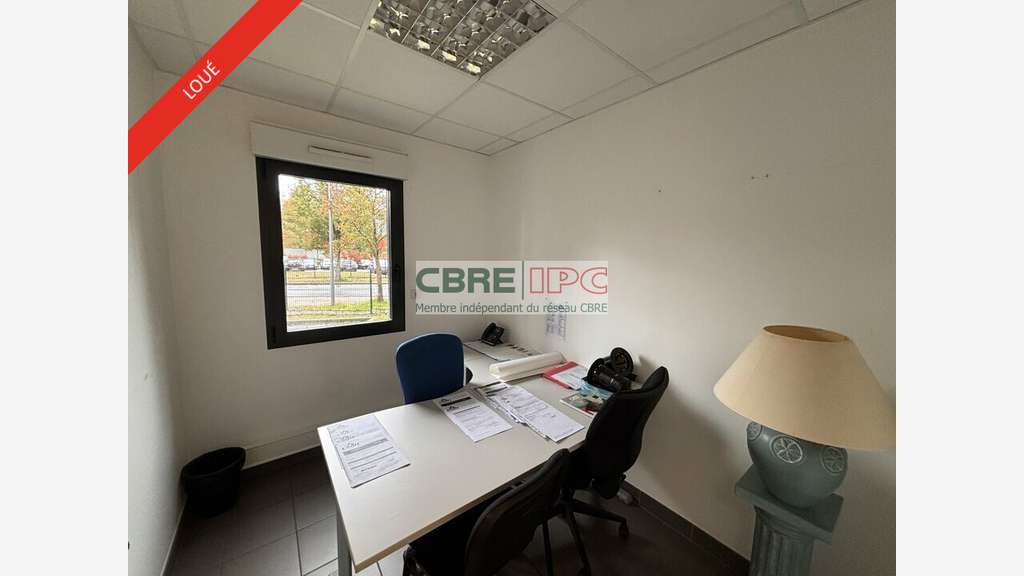 Location local d'activités 216m² au Nord de Pau