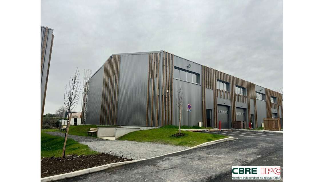 Location locaux neufs  ZA Pau Pyrénées