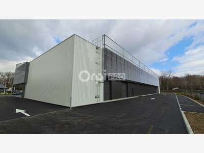 A louer 1 Cellule brute de 240m² à Pau Nord