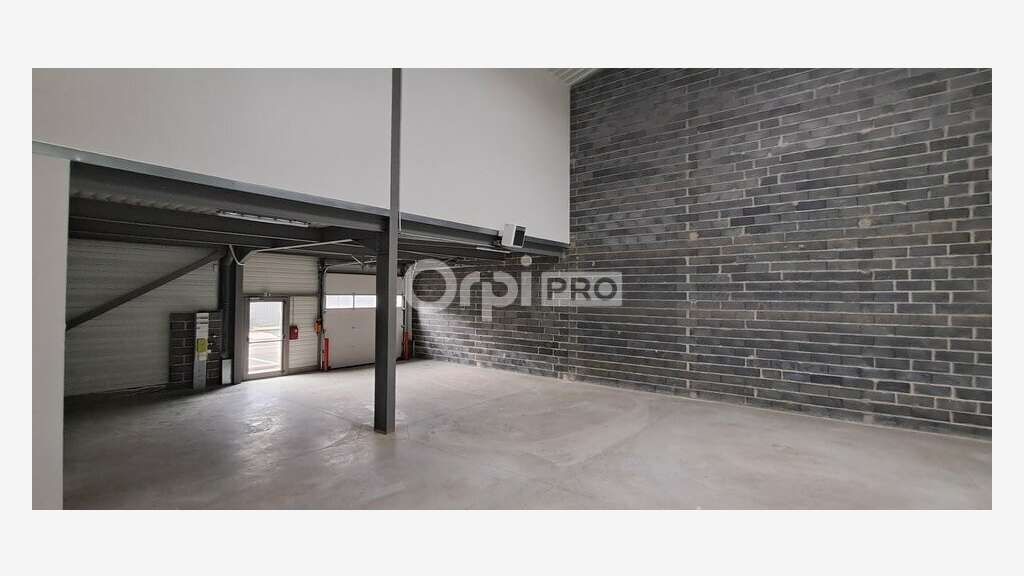 A louer locaux d'activité 341m² à Pau Nord