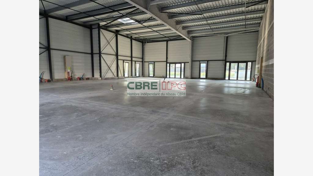 Location cellule 441m² divisible à Pau  Nord A64