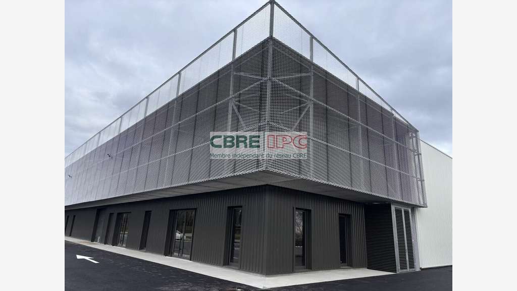 Location cellule 441m² divisible à Pau  Nord A64