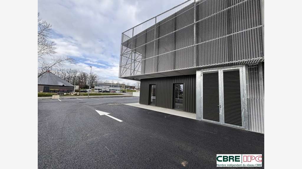 Location cellule 441m² divisible à Pau Nord A64