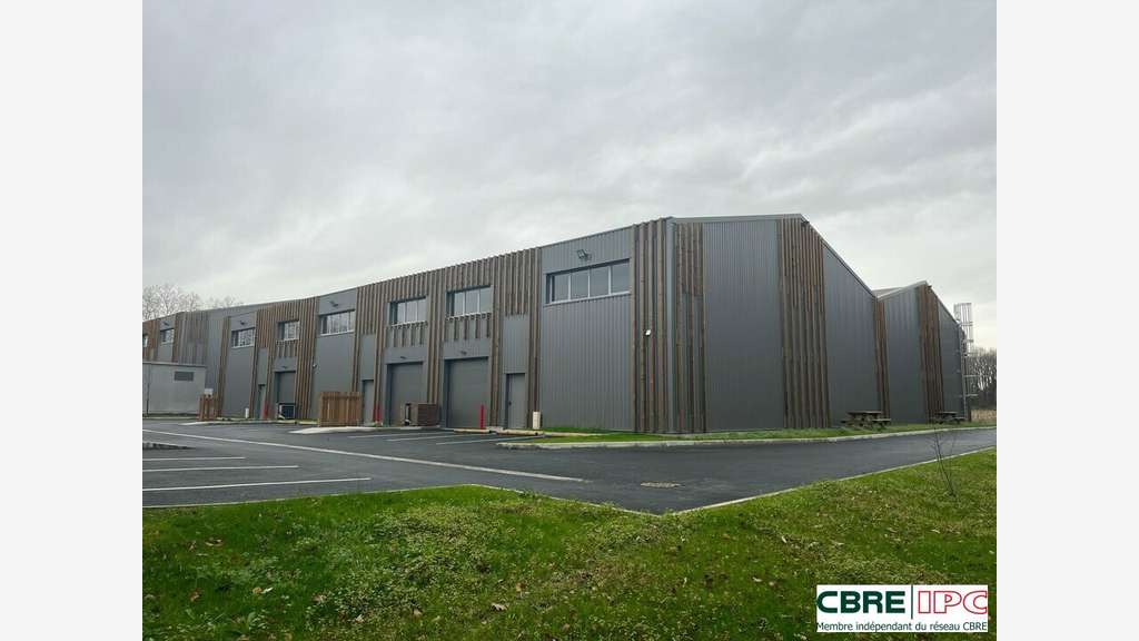 Location locaux d'activités neufs 500m² à Pau Nord